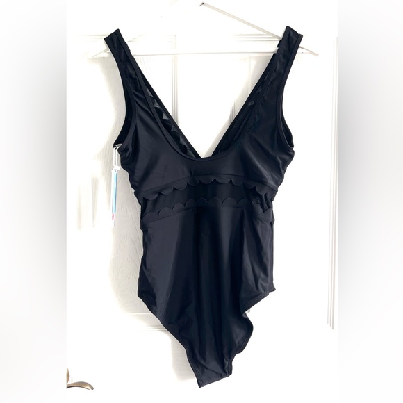 #1- NWT black one piece swimsuit cupshe size small - Picture 3 of 6